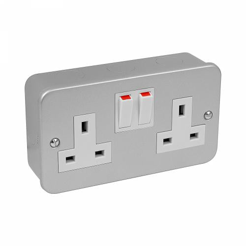 Metal Clad 2 Gang Switched Socket – Heavy Duty Dual Power Control